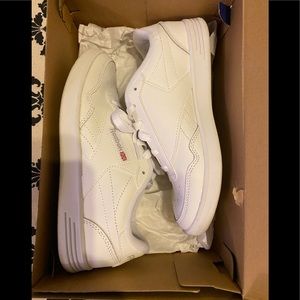 REEBOK Women's Club MEMT Sneaker